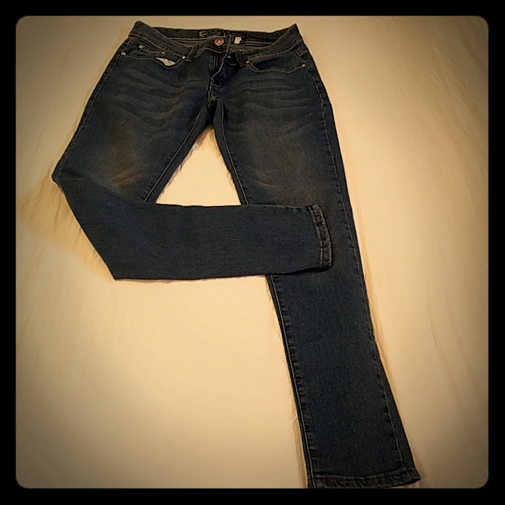 Jean's medium to dark wash skinny jeans